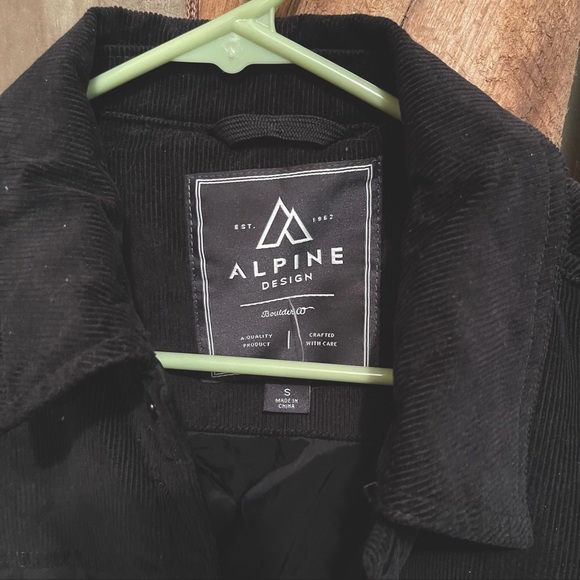Alpine Design puffer jacket - Picture 3 of 3